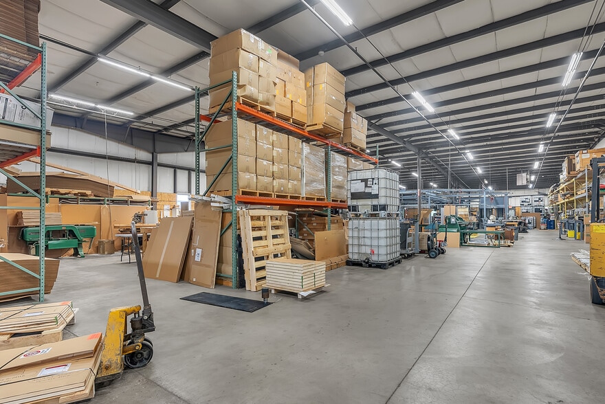 More Photos Of 197 Alder Dr, North Aurora Warehouse For Sale