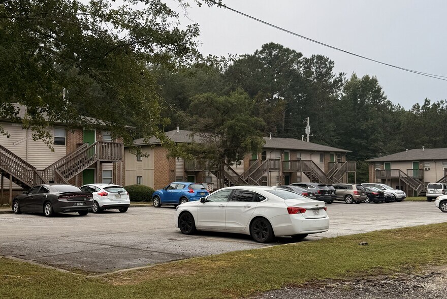 More Photos Of 2601 Cole St, Tuskegee Institute Apartments For Sale