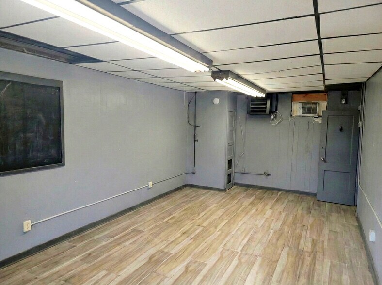 More Photos Of 51 Sherman Ave, Newark Storefront Retail Residential For Lease