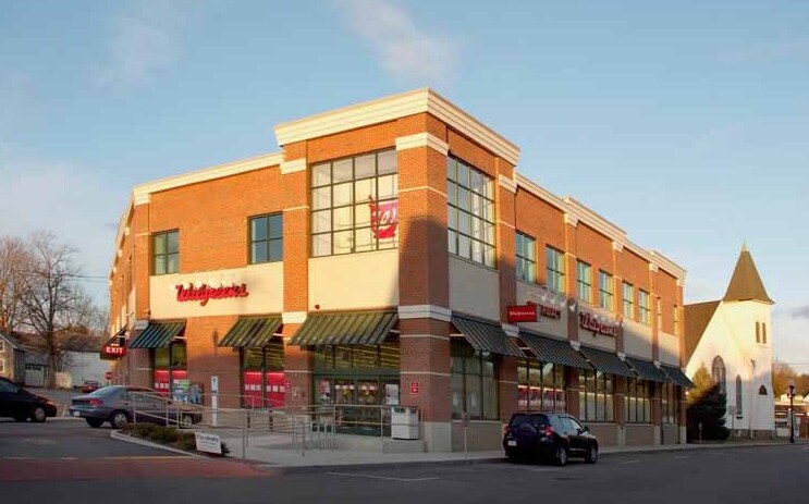 More Photos Of 21 Main St, Maynard Freestanding For Lease