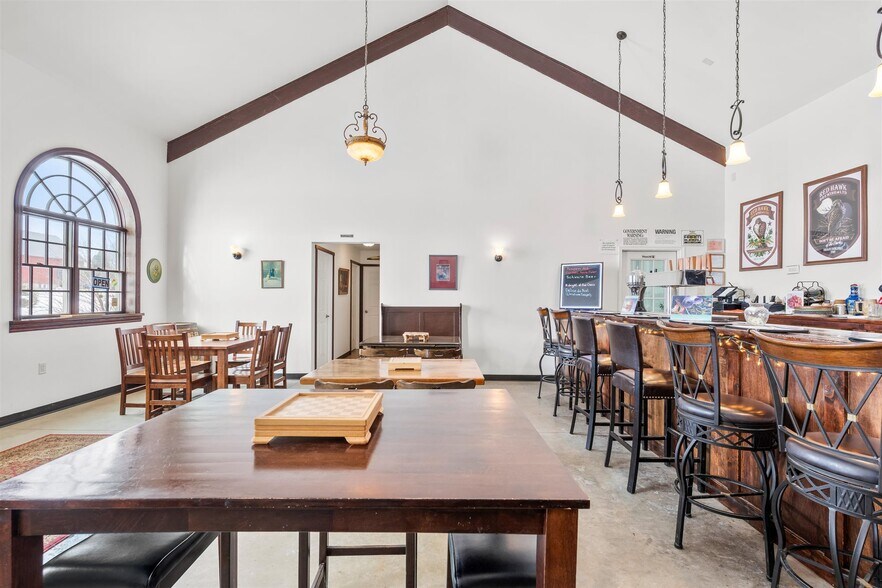 More Photos Of 4504 Bussey Rd, Syracuse General Retail For Sale