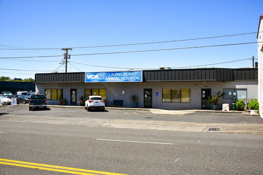 More Photos Of 2935-2945 NE Sandy Blvd, Portland Storefront For Sale