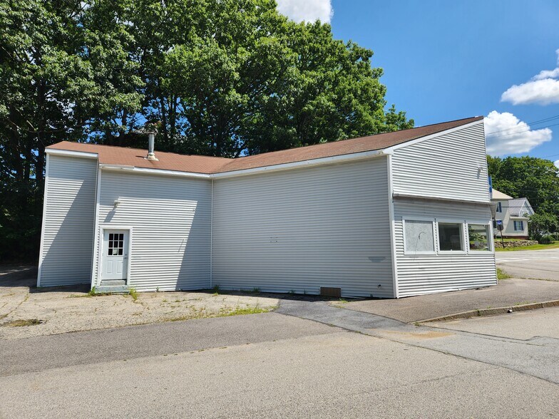 More Photos Of 92 Pine St, Laconia Convenience Store For Sale