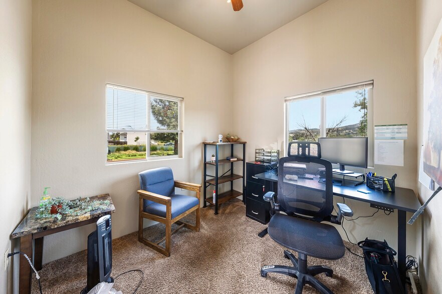 More Photos Of 143 S Main St, Phoenix Office For Sale