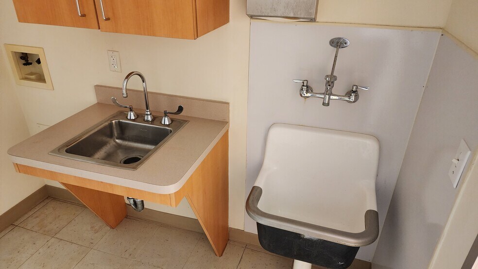 More Photos Of 12221 S Kirkwood Rd, Stafford Apartments For Lease