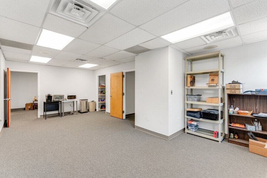 More Photos Of 168 Franklin Corner Rd, Lawrenceville Medical For Sale