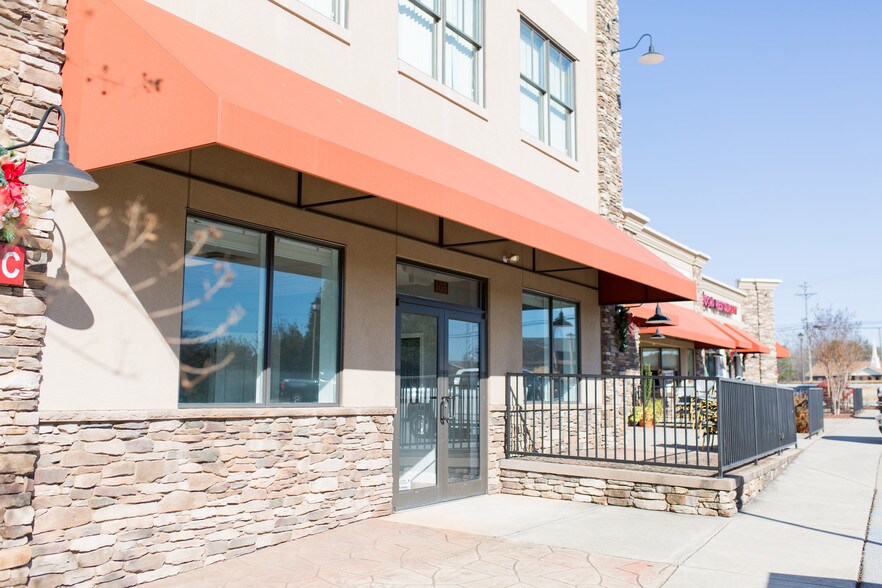 Primary Photo Of 1510 Blue Ridge Blvd, Seneca Storefront Retail Office For Lease