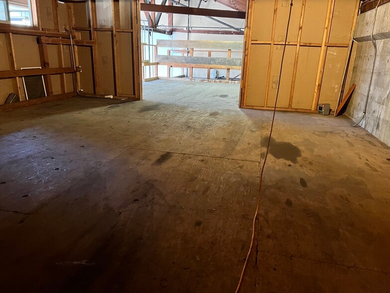 More Photos Of 370 S 22nd St, San Jose Warehouse For Lease