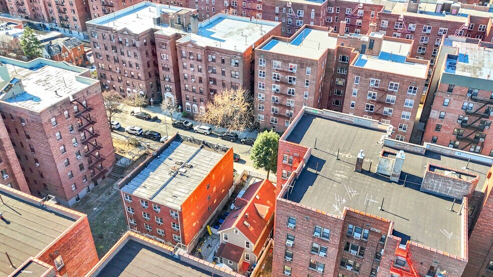 More Photos Of 6571 Booth St, Rego Park Apartments For Sale