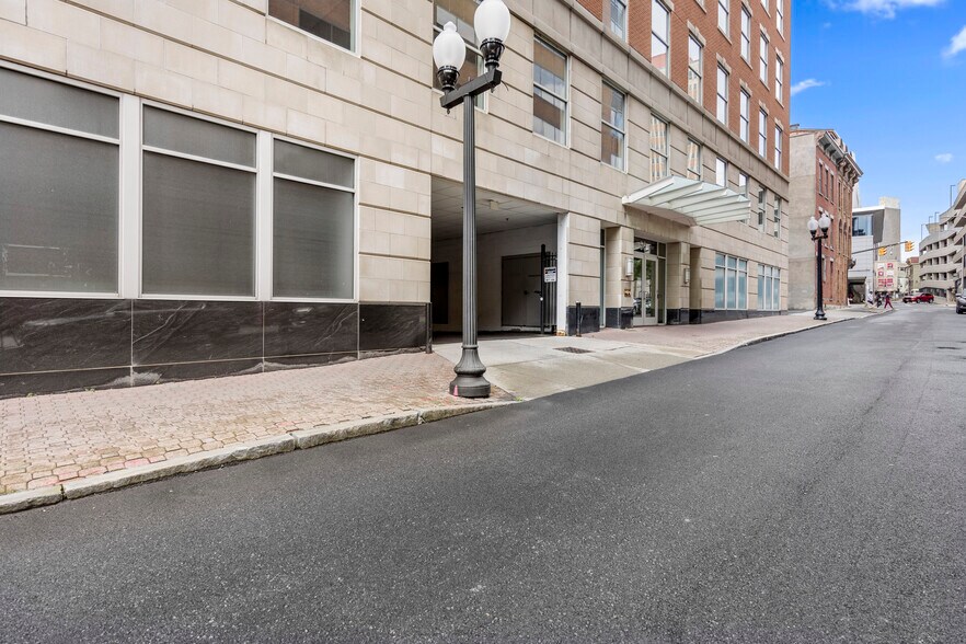 More Photos Of 50 Beaver St, Albany Office For Lease