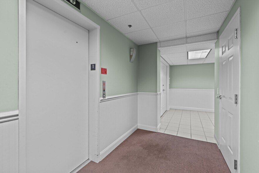 More Photos Of 327 N Queen St, Kinston Office For Lease