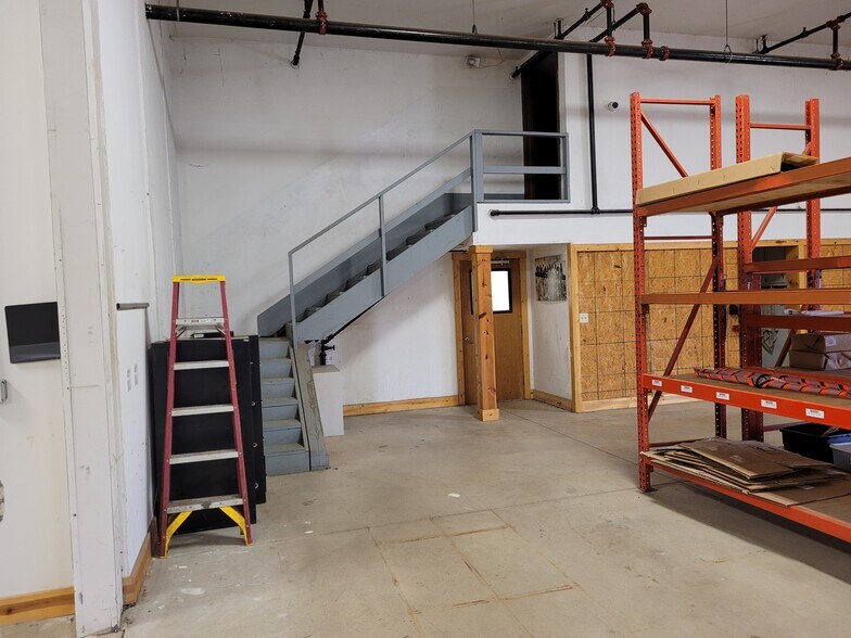 More Photos Of 4484 Allen Rd, Stow Warehouse For Lease