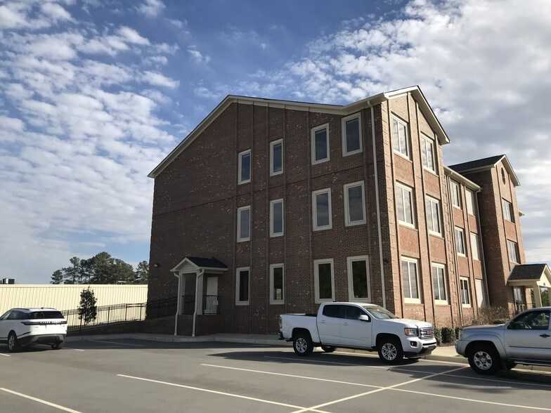 More Photos Of 7724 Raeford Rd, Fayetteville Medical For Sale