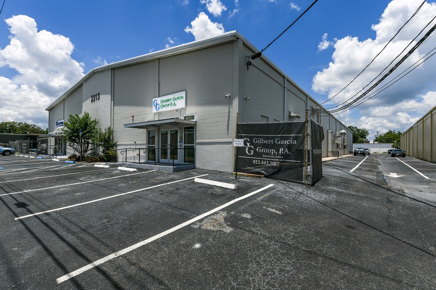 More Photos Of 2313 W Violet, Tampa Medical For Lease