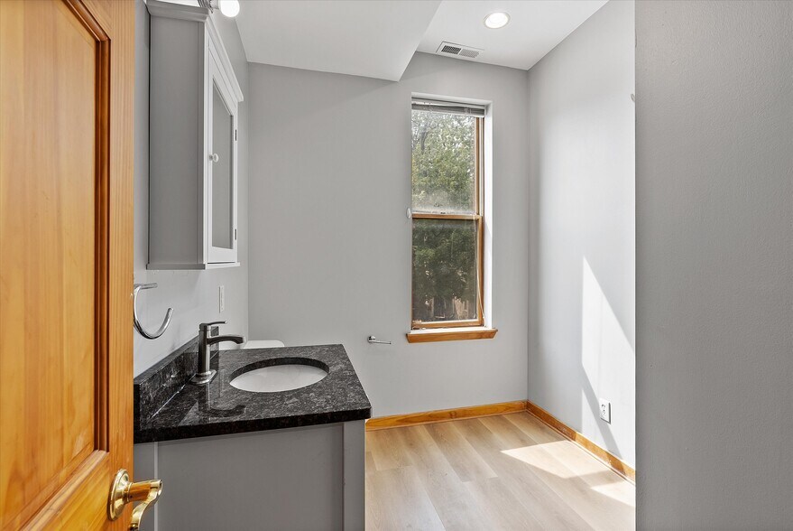 More Photos Of 2600-2604 N Booth St, Milwaukee Storefront Retail Residential For Sale