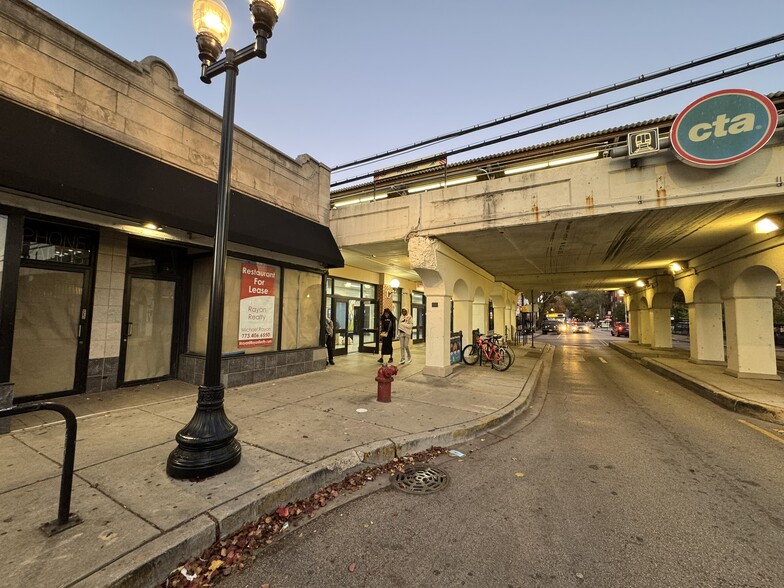 Primary Photo Of 1124 W Thorndale Ave, Chicago Storefront For Lease