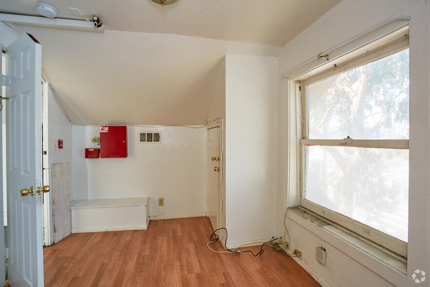 More Photos Of 707 E 7th St, Long Beach Apartments For Sale