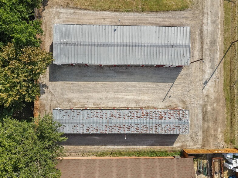 More Photos Of 124 Brooks ave, Corsicana Industrial For Sale