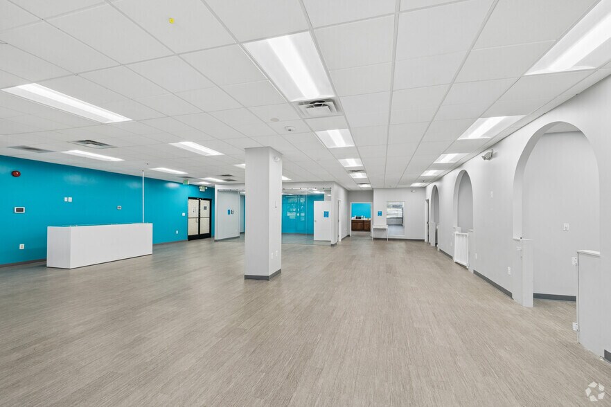 More Photos Of 6911 Laurel Bowie Rd, Bowie Office For Sale