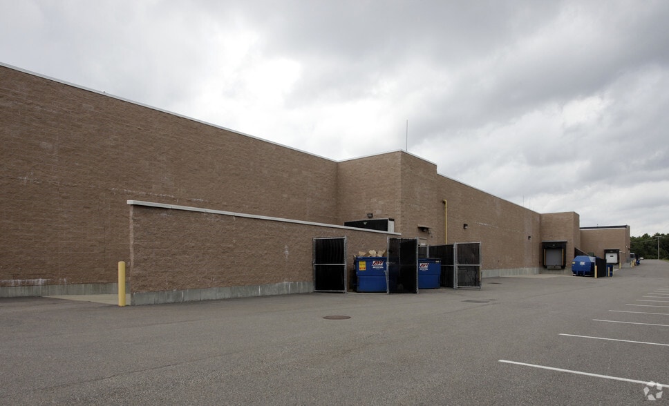 More Photos Of 280 School St, Mansfield Unknown For Lease