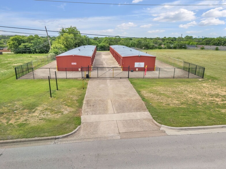 More Photos Of 5824 Watauga Rd, Watauga Self Storage For Sale