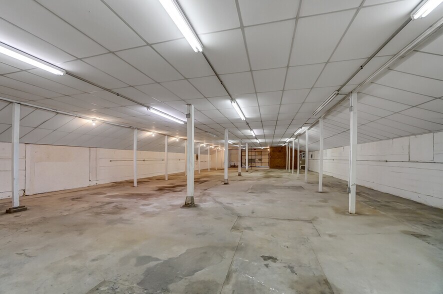 More Photos Of 211 S Greenlawn Ave, Elida Warehouse For Sale