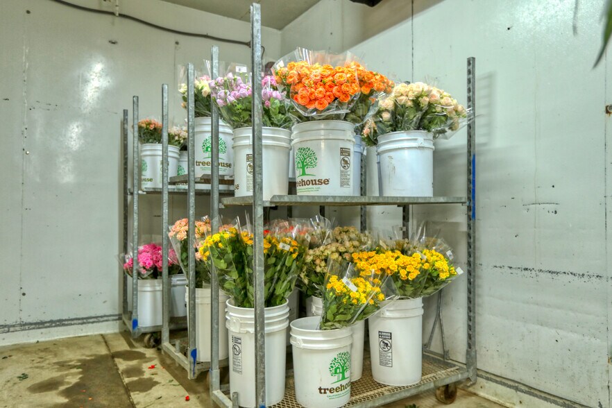 More Photos Of 885 Mesa Rd, Nipomo Industrial For Sale