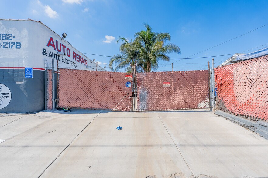 More Photos Of 16529 Lakewood Blvd, Bellflower Auto Repair For Sale