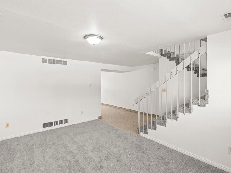 More Photos Of 268-408 1220 South St, Vernal Apartments For Sale