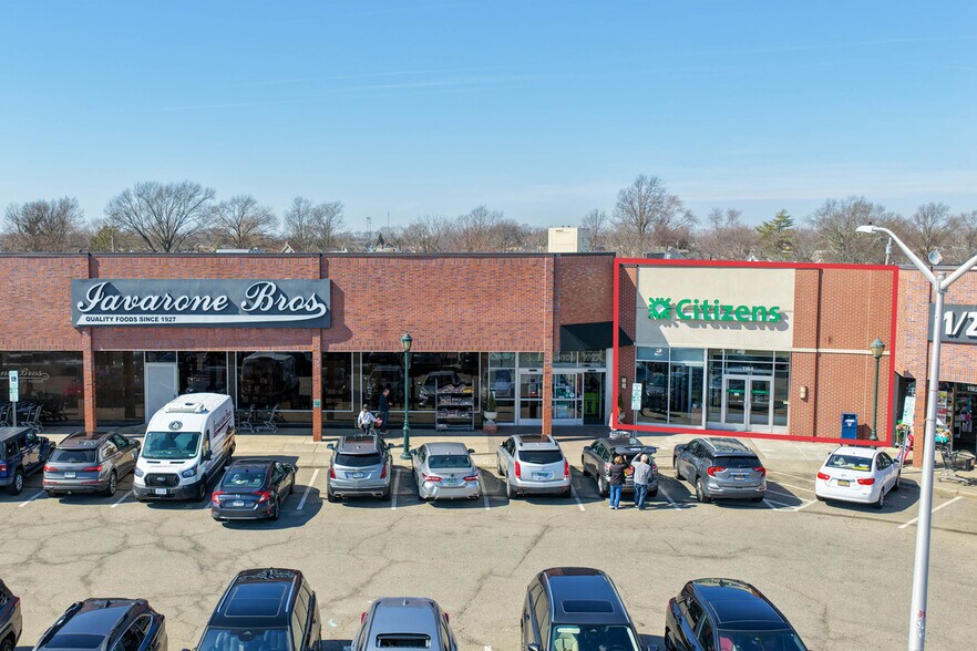 More Photos Of 1170-1194 Wantagh Ave, Wantagh Bank For Lease