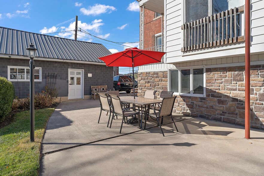 More Photos Of 106 Meyers Ave, Meyersdale Hospitality For Sale
