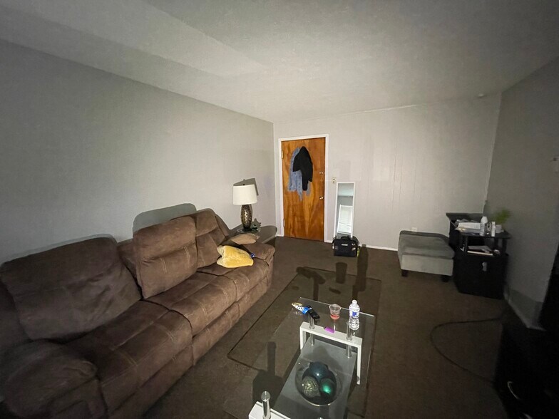 More Photos Of 17740 Lakeshore Blvd, Cleveland Apartments For Sale