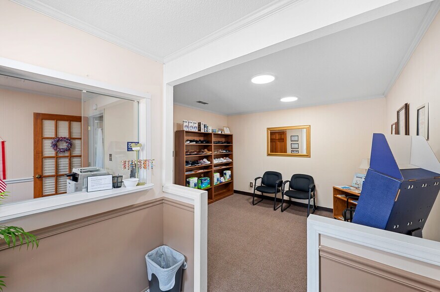 More Photos Of 910 E Garrison Blvd, Gastonia General Retail For Sale