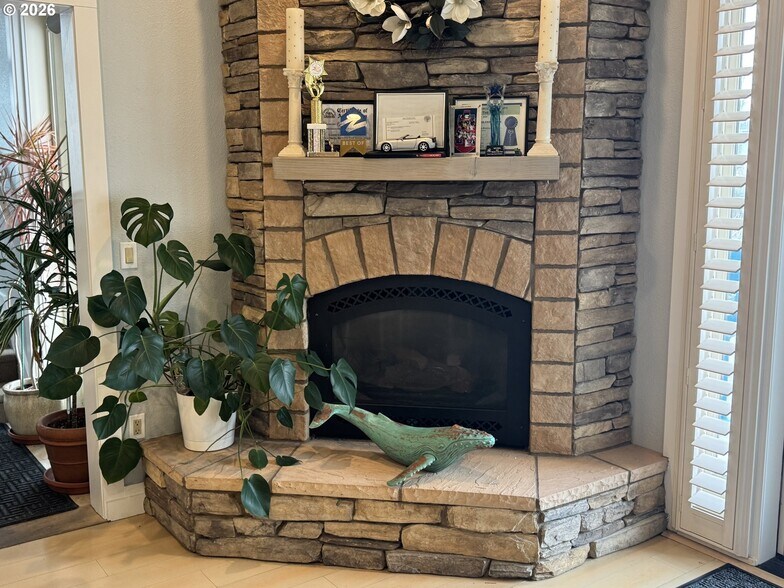 More Photos Of 937 Chetco Ave, Brookings Office Residential For Sale