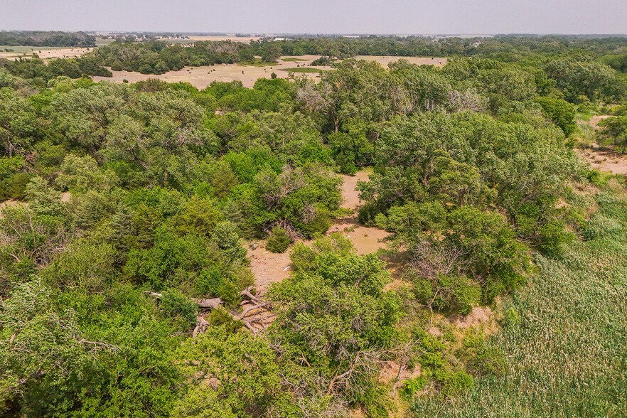 More Photos Of 9111 Long View Road, Burrton Land For Sale