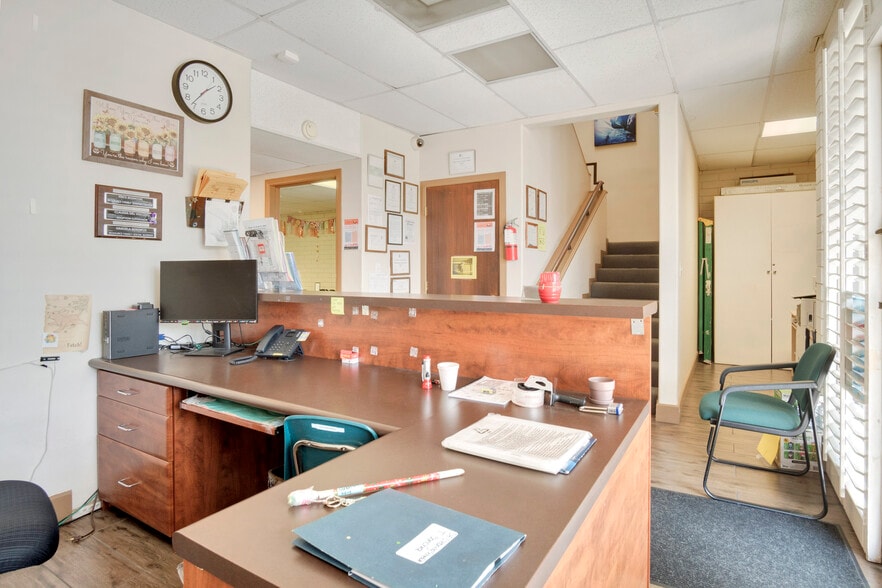 More Photos Of 439 N Maclay Ave, San Fernando Office For Sale