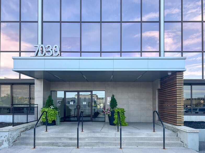 More Photos Of 7030 Woodbine Ave, Markham Office For Lease