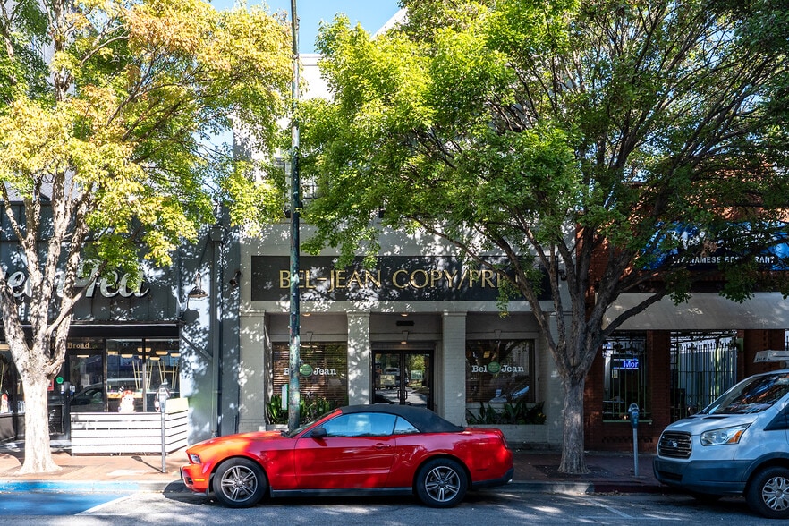 More Photos Of 163 E Broad St, Athens Storefront For Lease