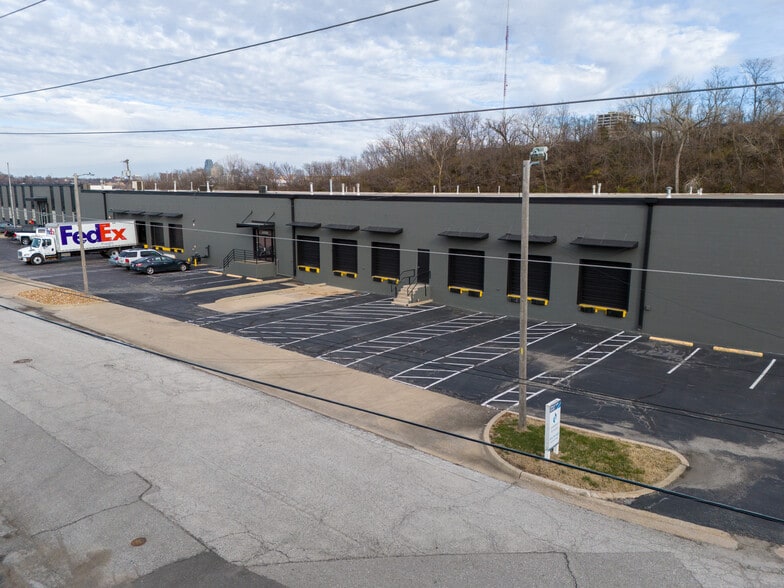More Photos Of 3155-3175 Terrace St, Kansas City Warehouse For Lease