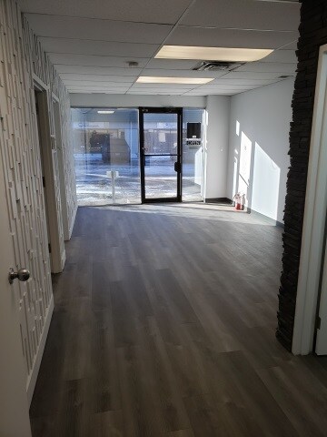 More Photos Of 3620 29th St NE, Calgary Warehouse For Lease