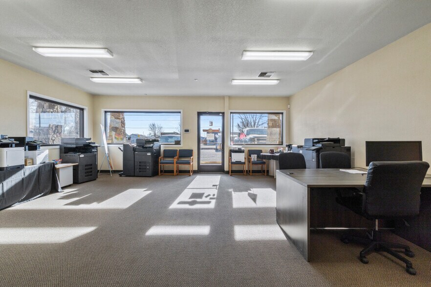 More Photos Of 2815 Laverne Ave, Klamath Falls Flex For Sale