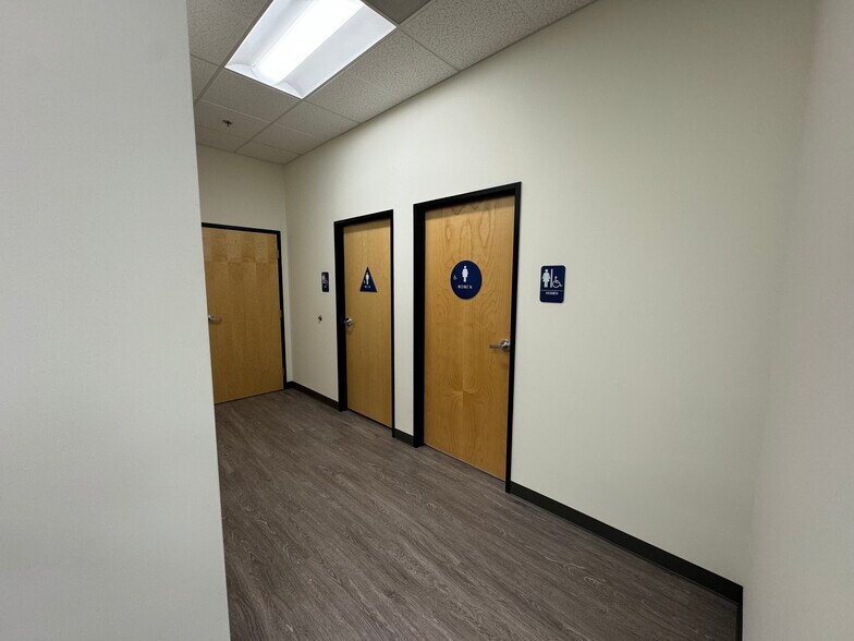 More Photos Of 16027 Carmenita Rd, Cerritos Warehouse For Lease