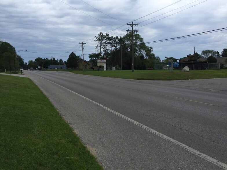 More Photos Of 3403 Veterans Dr, Traverse City Office For Lease