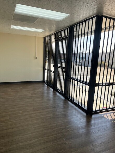 More Photos Of 12352-12358 E Barringer St, South El Monte Manufacturing For Lease