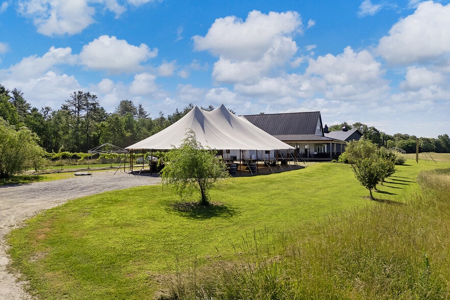 More Photos Of 10 Leeds Junction Rd, Leeds Winery Vineyard For Sale