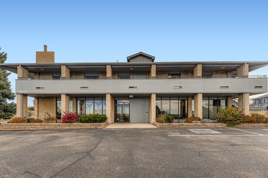 More Photos Of 19600 E Parker Square Dr, Parker Office For Lease