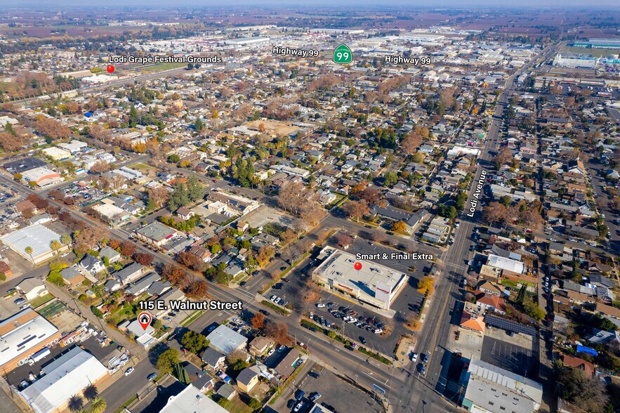 More Photos Of 115 E Walnut St, Lodi Freestanding For Sale