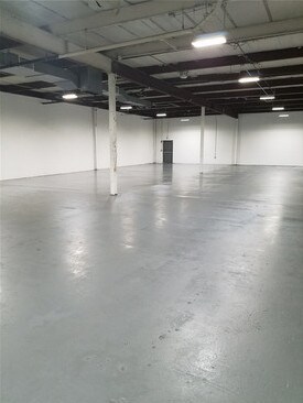 More Photos Of 145 Milbar Blvd, Farmingdale Warehouse For Lease