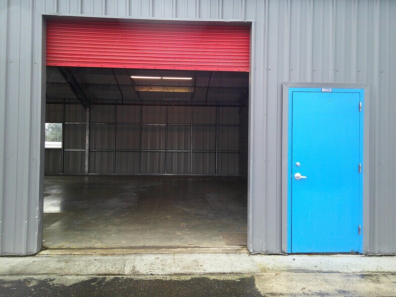 More Photos Of 5820 NE Eighth Ct, Vancouver Self Storage For Lease