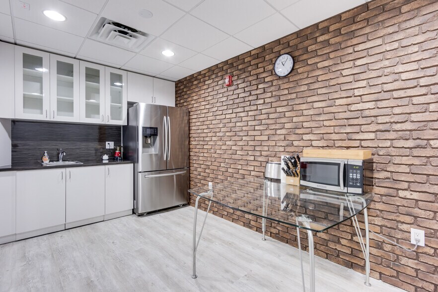 More Photos Of 200 S Andrews Ave, Fort Lauderdale Medical For Sale